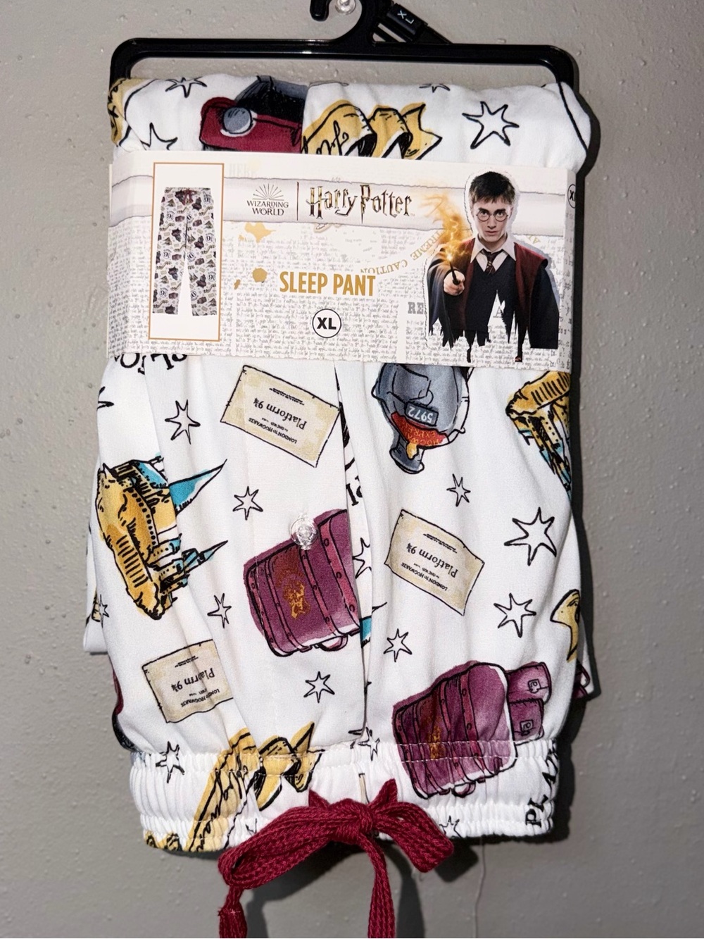 Harry Potter White Printed Men’s Sleep Shorts with Burgundy & Gold Accents - XL
